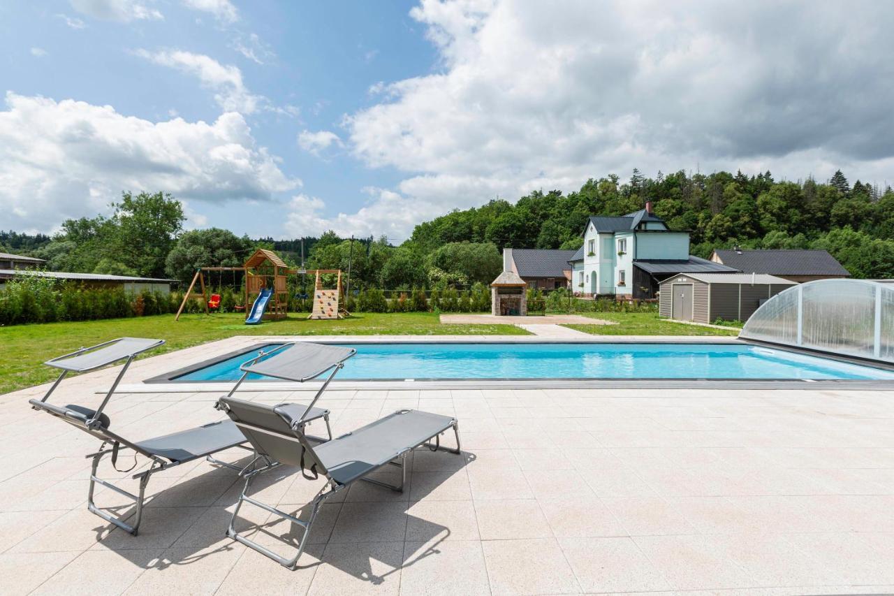 Holiday House Adam Prosecne Exterior foto